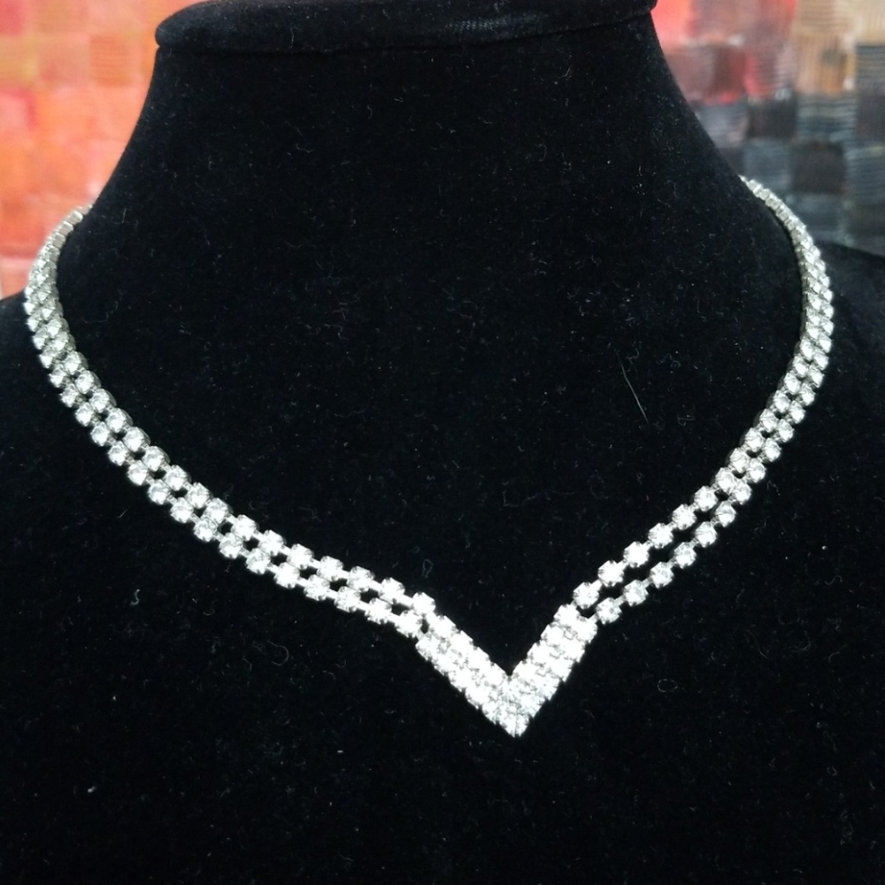 Rhinestone silvertone choker necklace (costume)